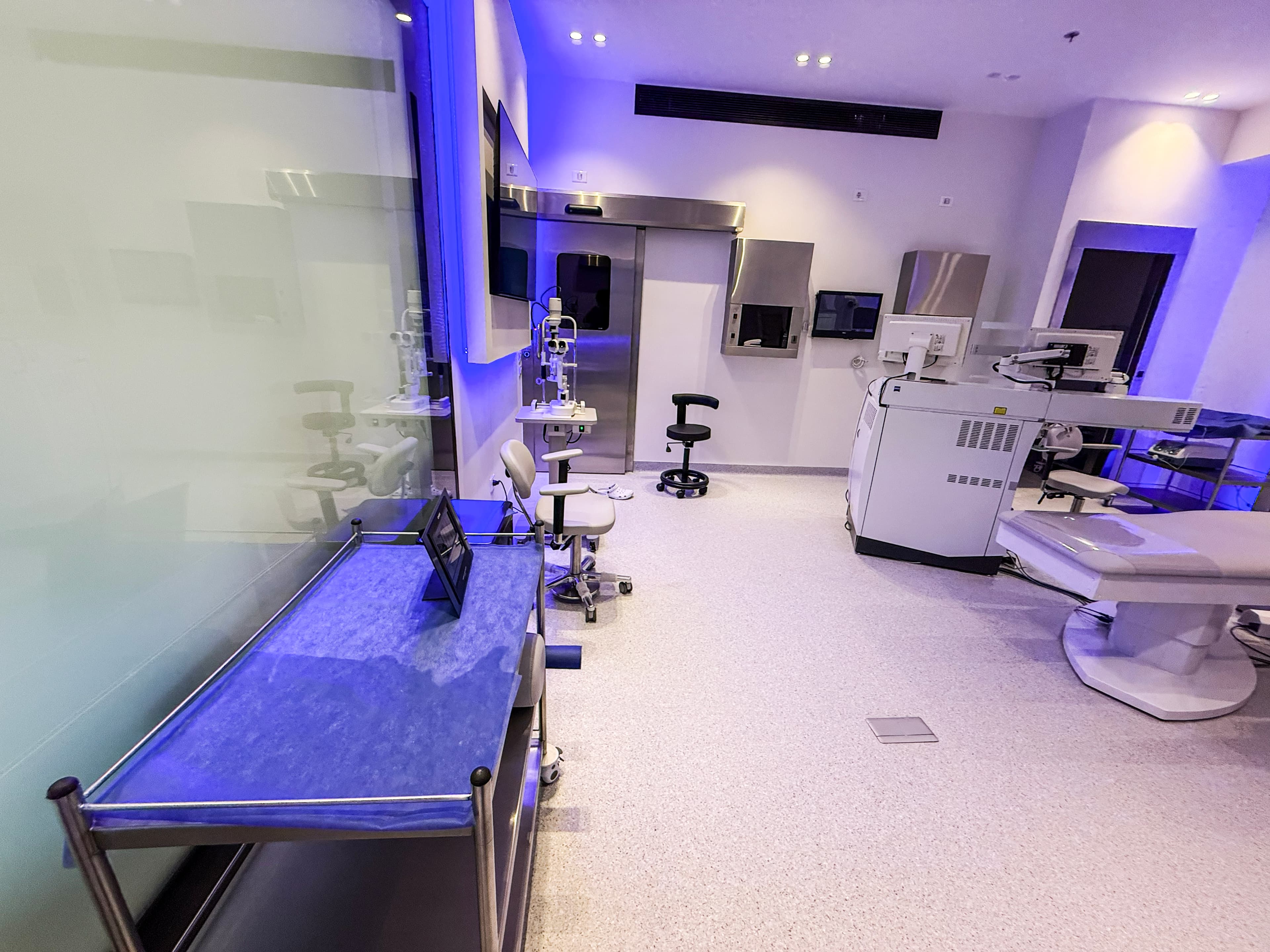 SMILE Pro Laser Technology Operation